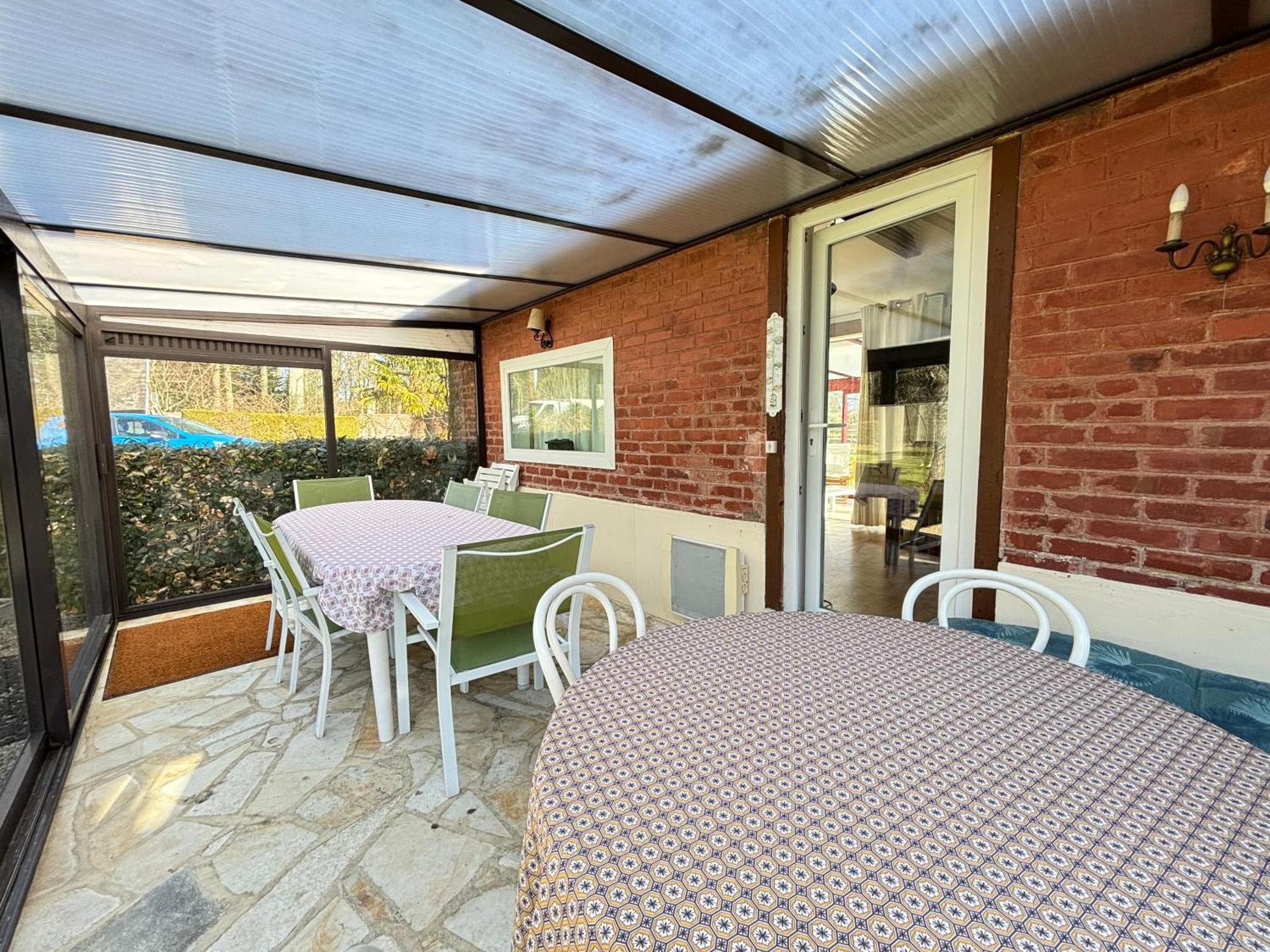 Maison De Campagne Lumineuse Spacieuse Dans Impasse Au Calme A Proximite D'Un Chateau Deux Verandas Grand Jardin Cabane Pour Velos, Pres Port En Bessin Et Bayeux, Proche Plages Du Debarquement Commes المظهر الخارجي الصورة
