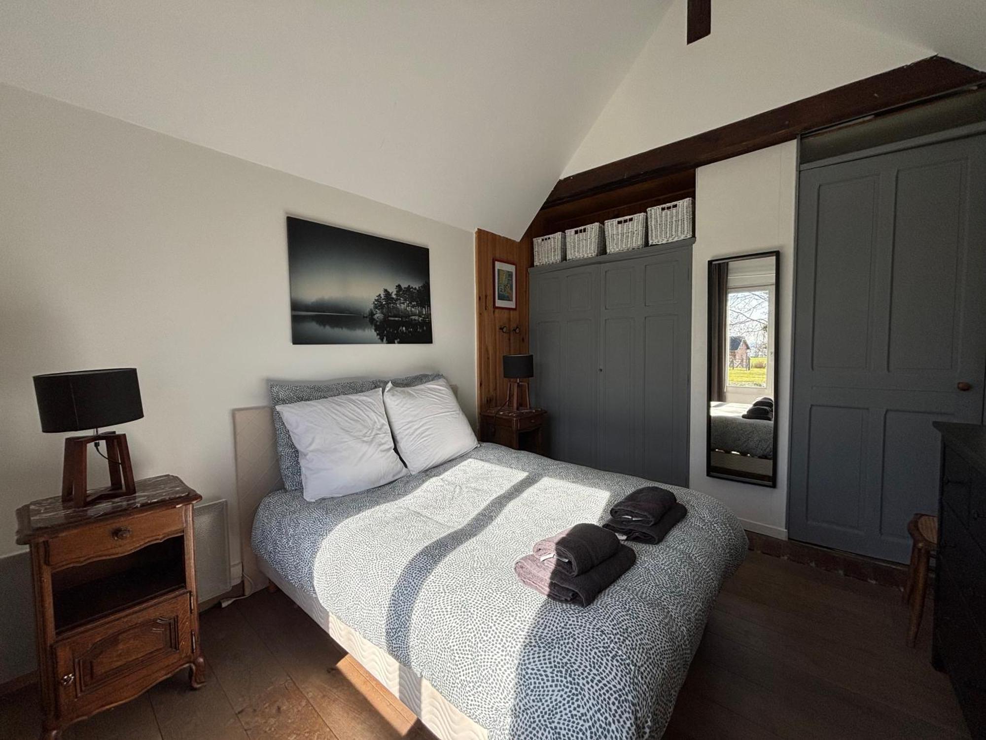 Maison De Campagne Lumineuse Spacieuse Dans Impasse Au Calme A Proximite D'Un Chateau Deux Verandas Grand Jardin Cabane Pour Velos, Pres Port En Bessin Et Bayeux, Proche Plages Du Debarquement Commes المظهر الخارجي الصورة