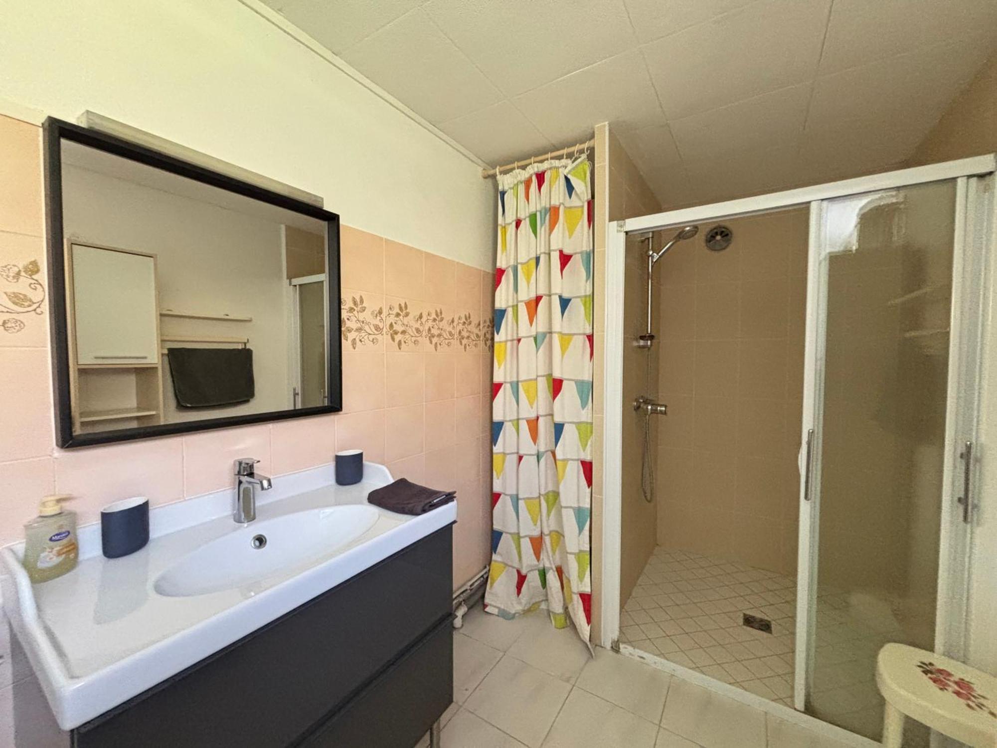 Maison De Campagne Lumineuse Spacieuse Dans Impasse Au Calme A Proximite D'Un Chateau Deux Verandas Grand Jardin Cabane Pour Velos, Pres Port En Bessin Et Bayeux, Proche Plages Du Debarquement Commes المظهر الخارجي الصورة