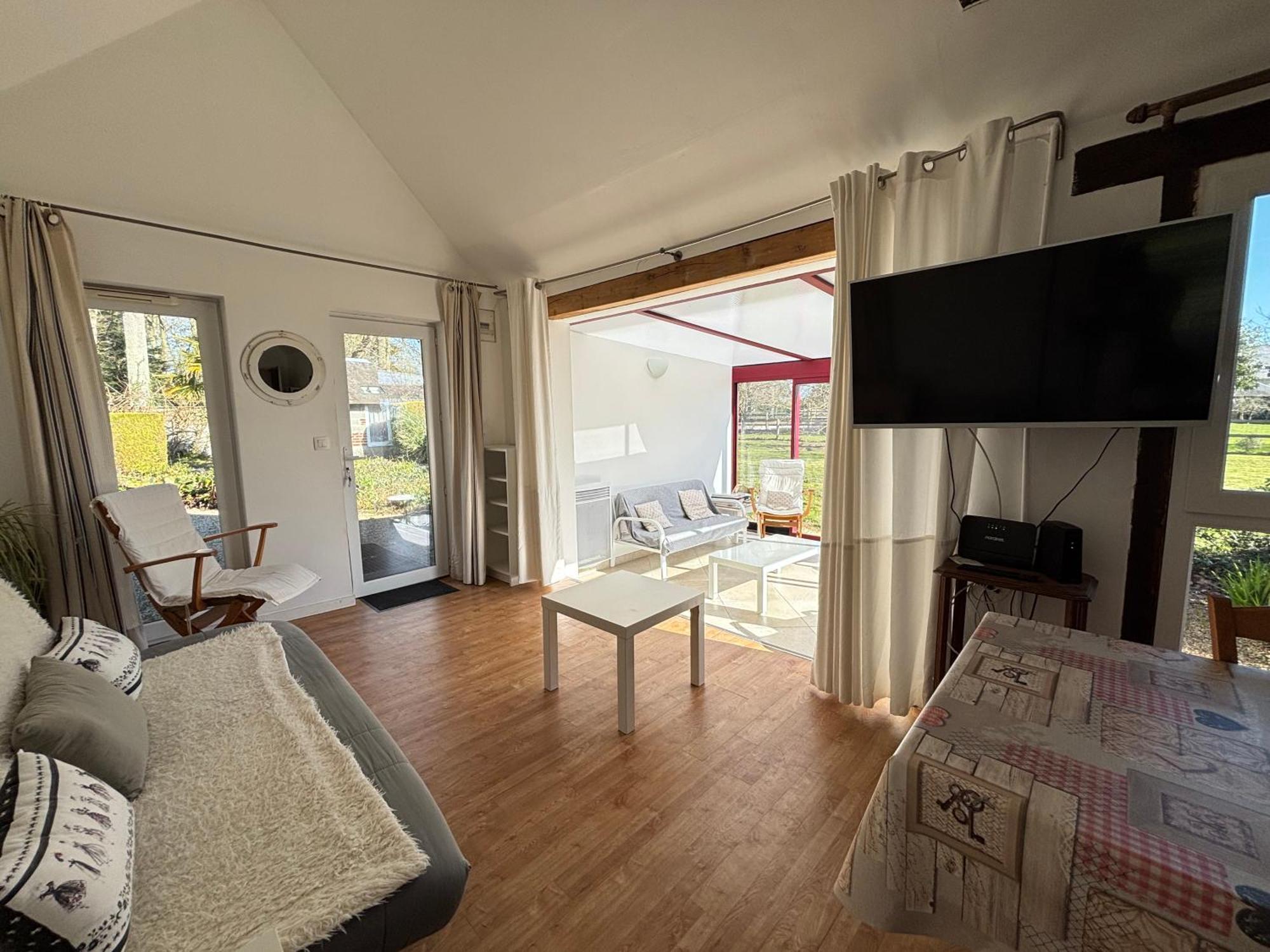 Maison De Campagne Lumineuse Spacieuse Dans Impasse Au Calme A Proximite D'Un Chateau Deux Verandas Grand Jardin Cabane Pour Velos, Pres Port En Bessin Et Bayeux, Proche Plages Du Debarquement Commes المظهر الخارجي الصورة